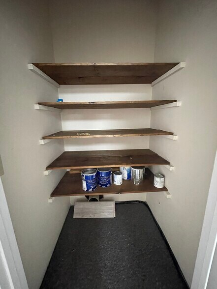 More Photos Of 1111 Cambridge Sq, Alpharetta Office Residential For Sale