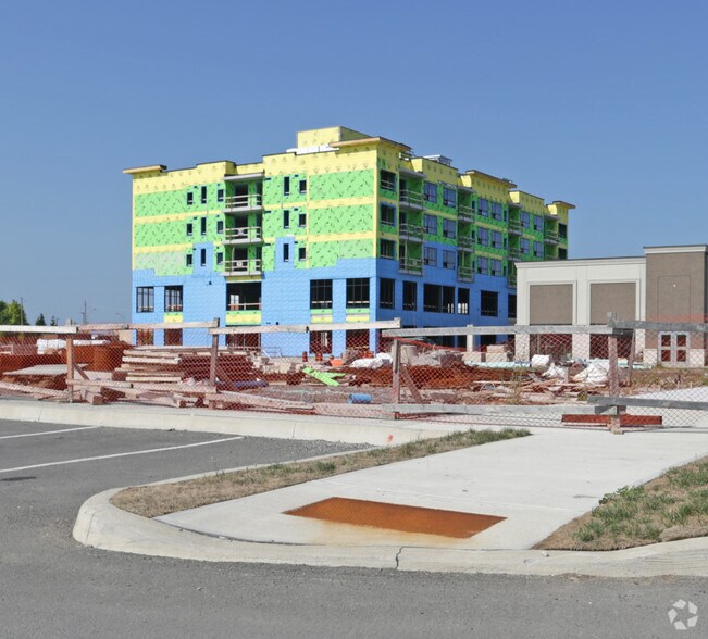 More Photos Of 300 Fourth Ave, St Catharines Apartments For Lease