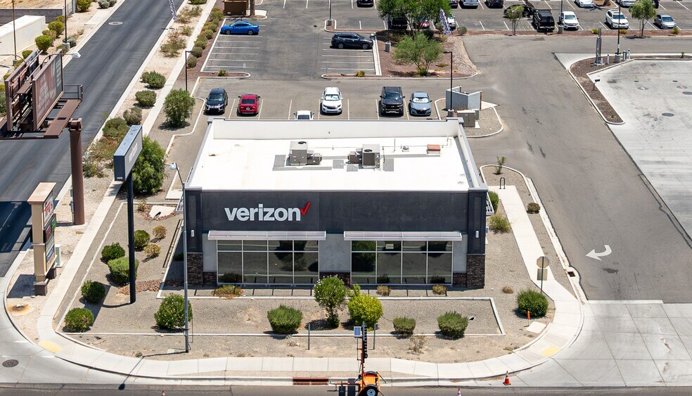 More Photos Of 11345 S Fortuna Rd, Yuma Storefront For Sale