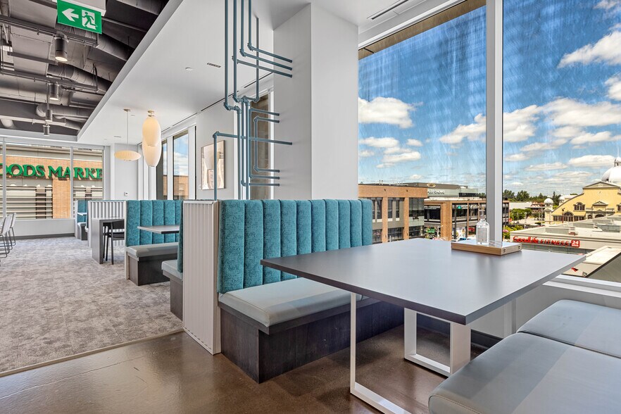 More Photos Of 975-983 Bank St, Ottawa Office For Lease