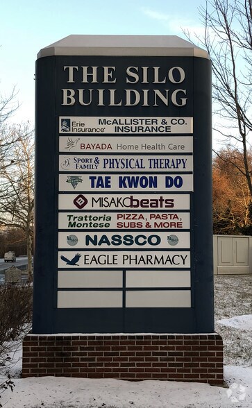 More Photos Of 2470 Longstone Ln, Marriottsville Office For Sale