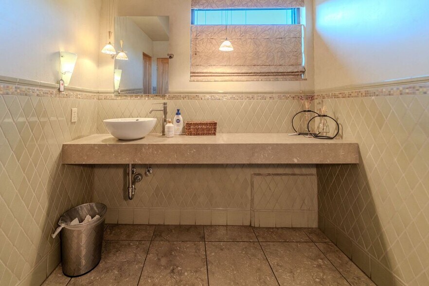 More Photos Of 2180 Main Ave, Durango Freestanding For Sale