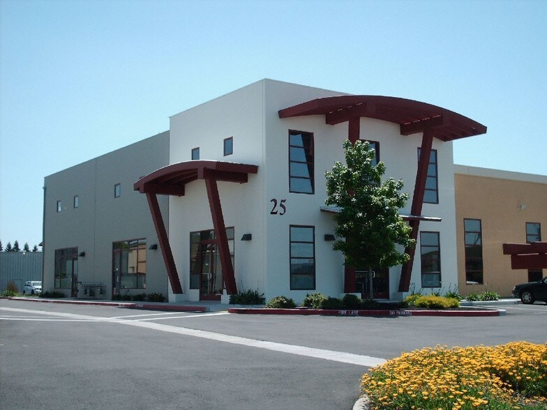 More Photos Of 25 Enterprise Ct, Napa Warehouse For Sale