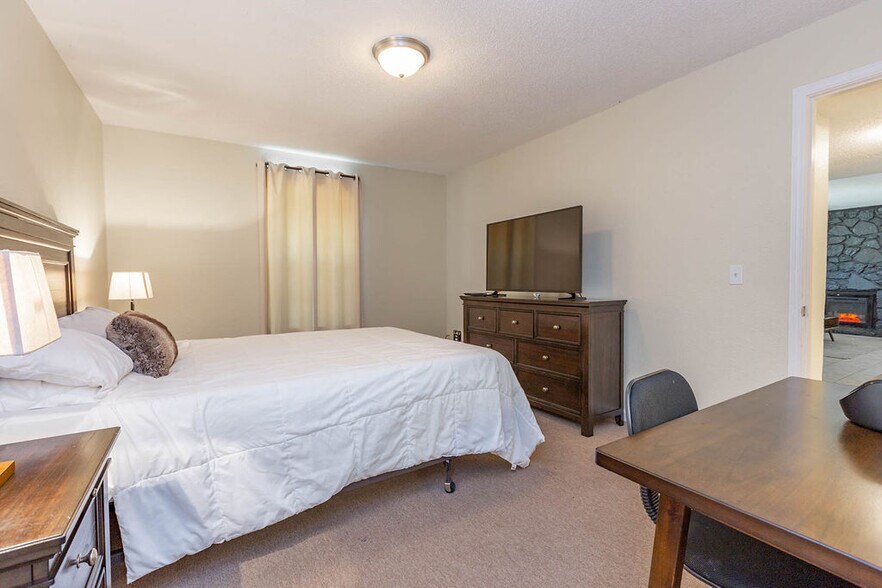 More Photos Of 7404 Lyrewood Ln, Oklahoma City Apartments For Sale