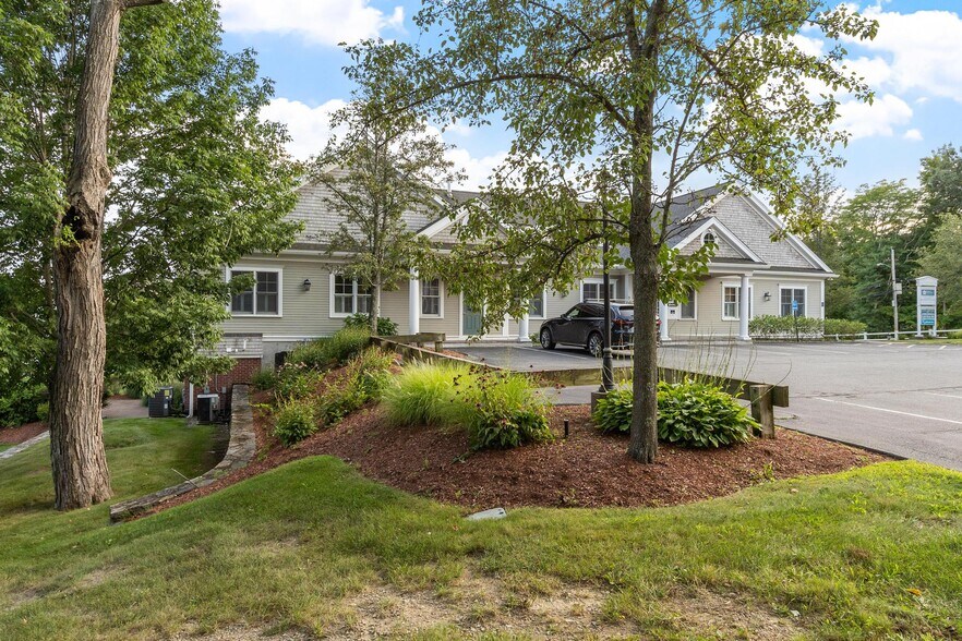 More Photos Of 307 Grafton St, Shrewsbury Office For Lease