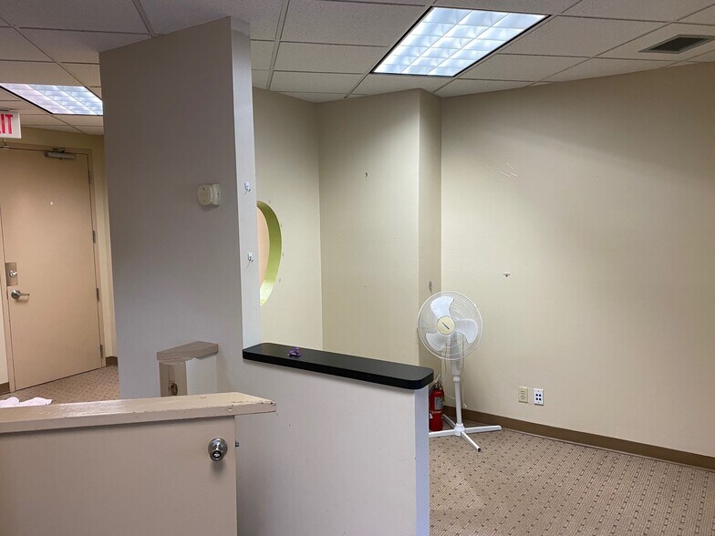 More Photos Of 3333 W Commercial Blvd, Fort Lauderdale Medical For Sale