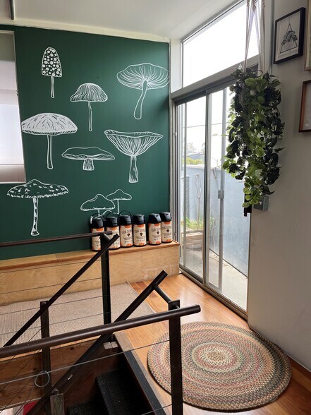 More Photos Of 1201-1291 Electric Ave, Venice Loft Creative Space For Lease