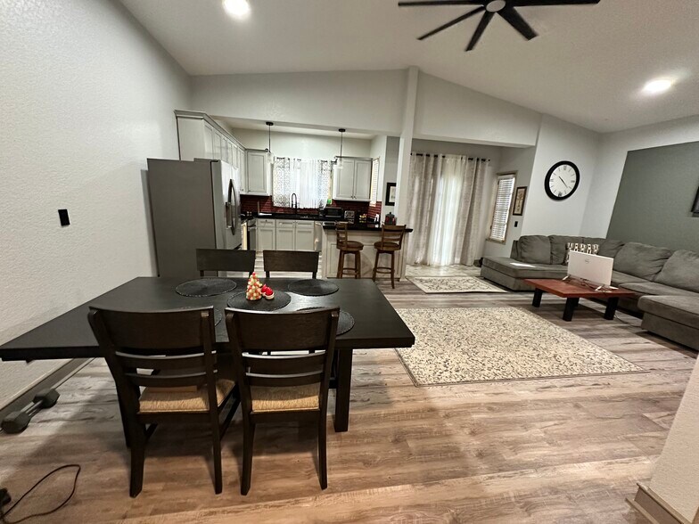 More Photos Of 108 Boerne Stage Airfield, Boerne Specialty For Sale