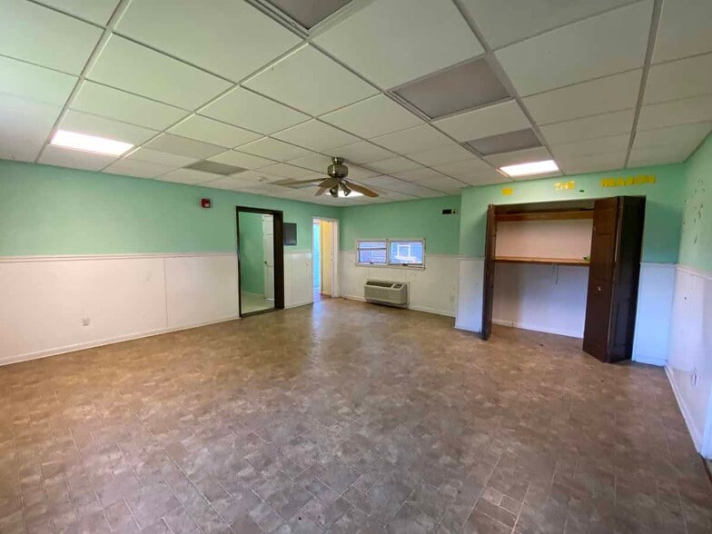 More Photos Of 1020 George Washington Hwy N, Chesapeake Daycare Center For Lease