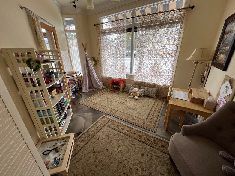 More Photos Of 4680 Broadway St, Boulder Office For Lease