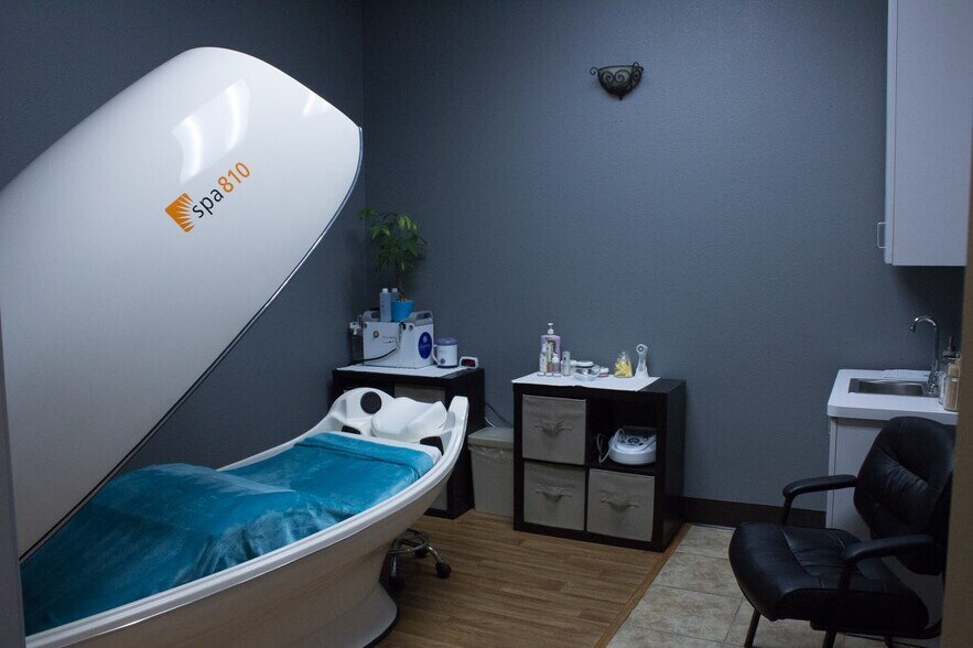 More Photos Of 34 N Valle Verde Dr, Henderson Storefront For Lease