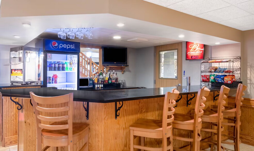 More Photos Of 110 Belmont Ln, Jackson Hotel For Sale