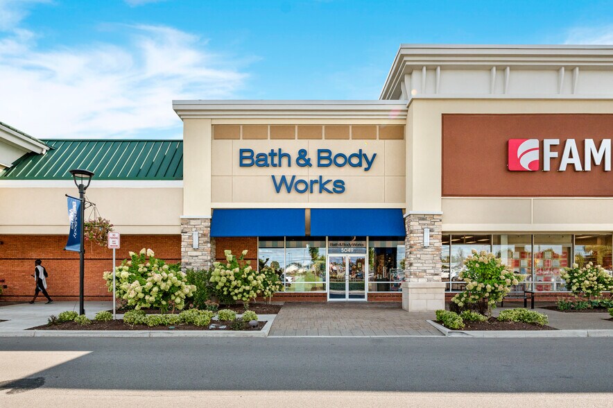 More Photos Of 4927-5183 Transit Rd, Clarence Unknown For Lease