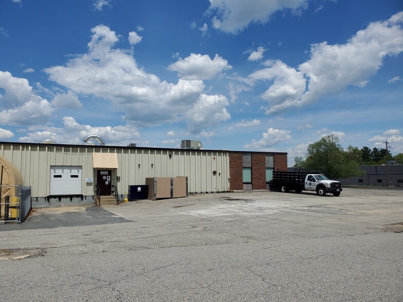 More Photos Of 11 Alpha Rd, Chelmsford Warehouse For Lease