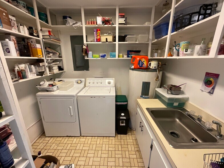 More Photos Of 1609 Hemingway Hwy, Hemingway Storefront Retail Residential For Sale