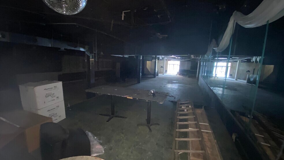 More Photos Of 411-419 Northampton St, Easton Restaurant For Sale