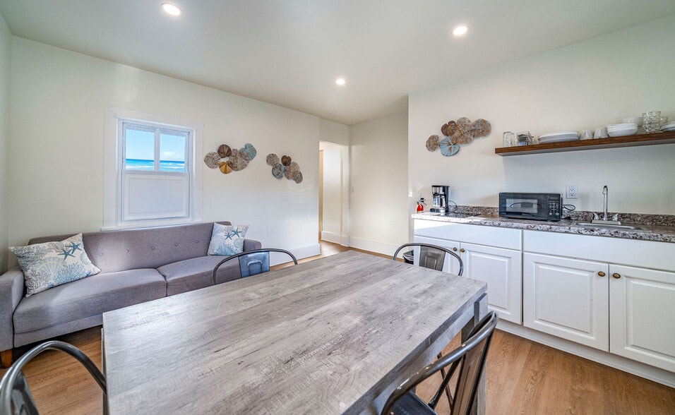 More Photos Of 724 Ocean Ave, Ocean City Hotel For Sale