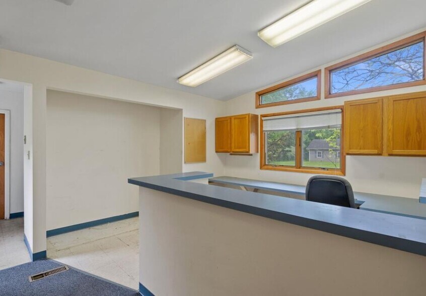 More Photos Of , Montgomery Office For Sale