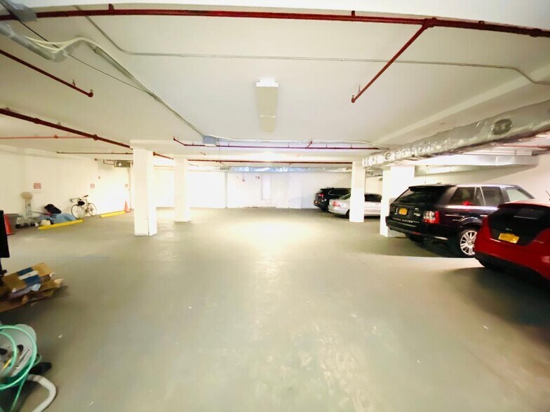 Primary Photo Of 11-11 44th Rd, Long Island City Loft Creative Space For Lease