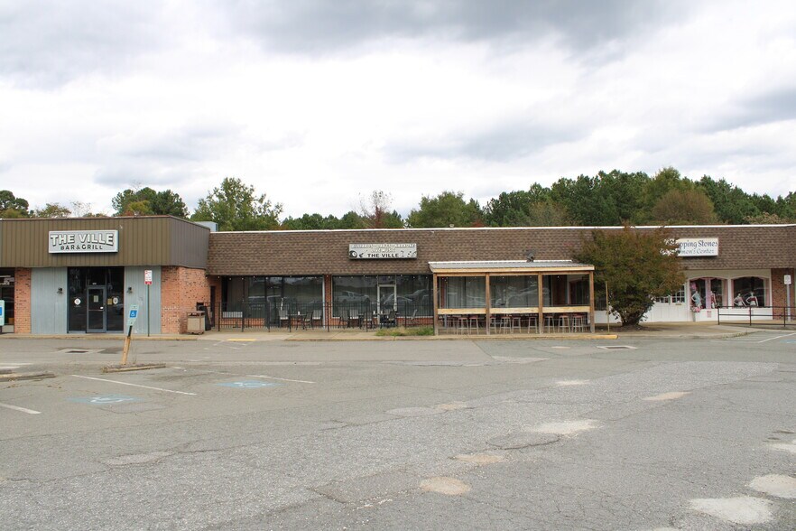 More Photos Of 7506-7528 Mechanicsville Tpke, Mechanicsville Storefront For Lease
