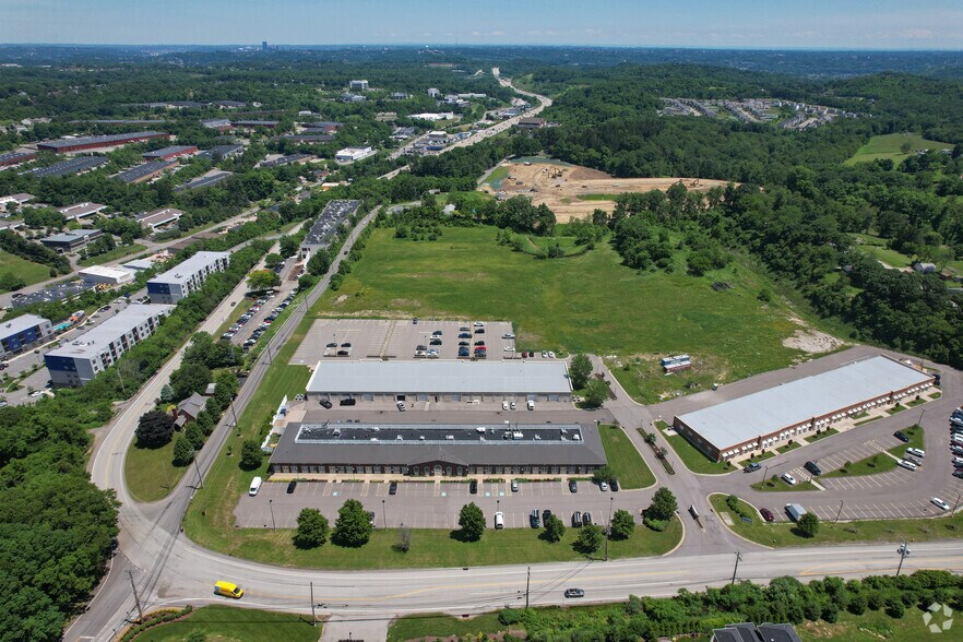 More Photos Of 300 Merchant Ln, Pittsburgh Flex For Lease