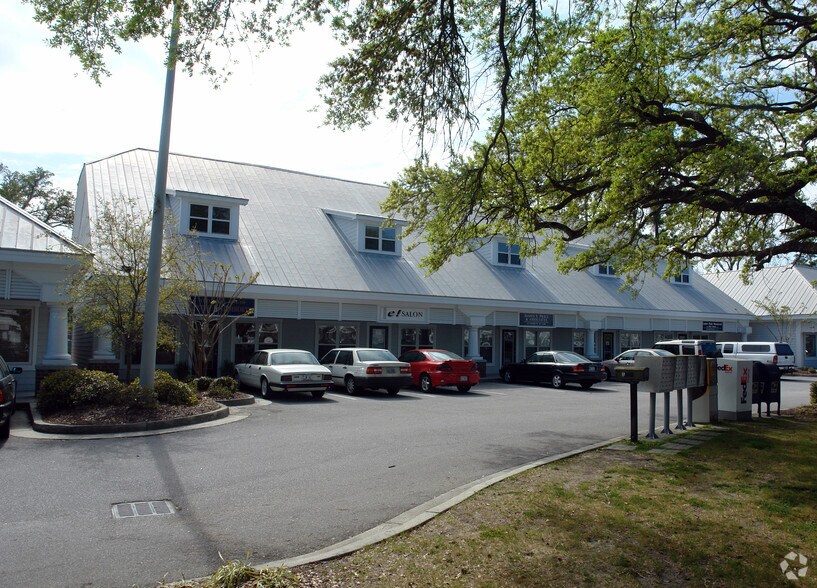More Photos Of 5725-C Oleander Dr, Wilmington Storefront Retail Office For Lease