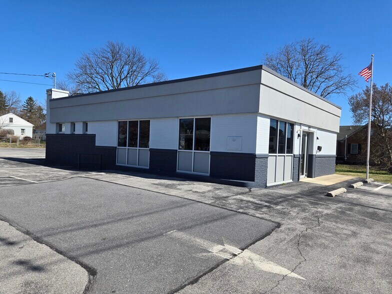 More Photos Of 405 Wayne Ave, Chambersburg Bank For Lease