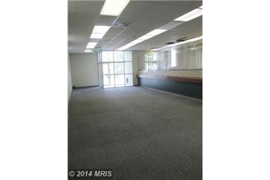 More Photos Of 17 Center Pl, Dundalk Storefront For Sale