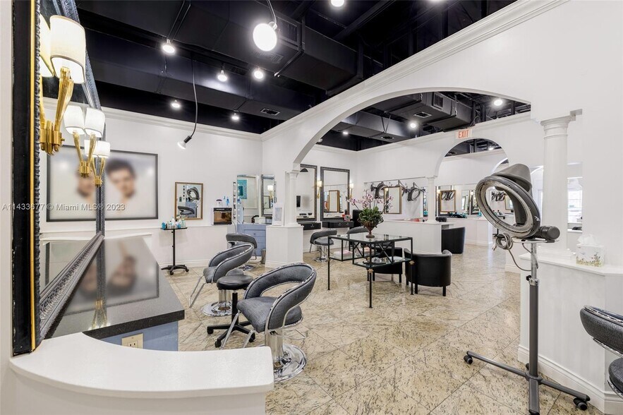 More Photos Of 520 Biltmore Way, Coral Gables Storefront Retail Office For Sale