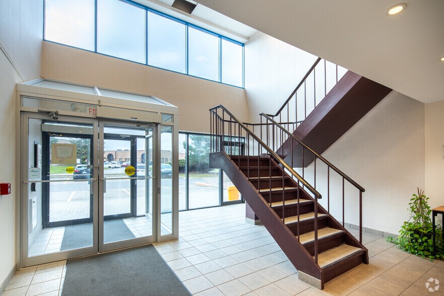 More Photos Of 35 Fulton Way, Richmond Hill Light Distribution For Lease
