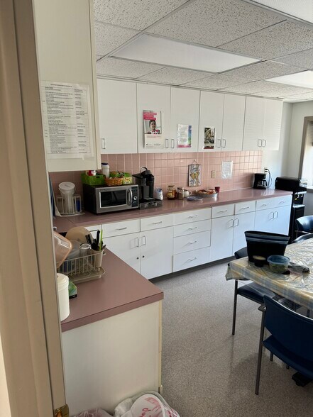 More Photos Of 1590 Medical Dr, Pottstown Medical For Lease