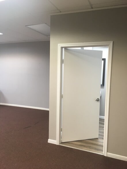 More Photos Of 12103-12215 Heatherwick, Cypress Unknown For Lease