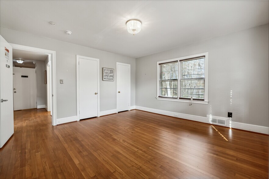 More Photos Of 5615 Cumming Hwy, Canton General Retail For Sale