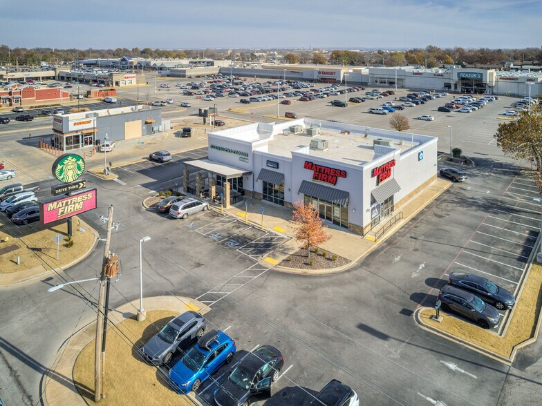 More Photos Of 5103 E 21st St, Tulsa General Retail For Lease