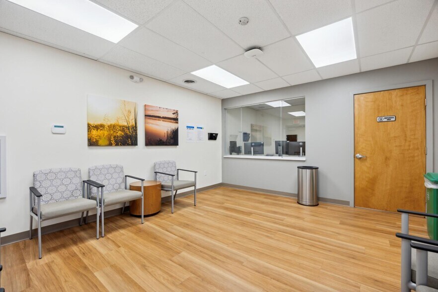 More Photos Of 1569 Medical Dr, Pottstown Office For Sale