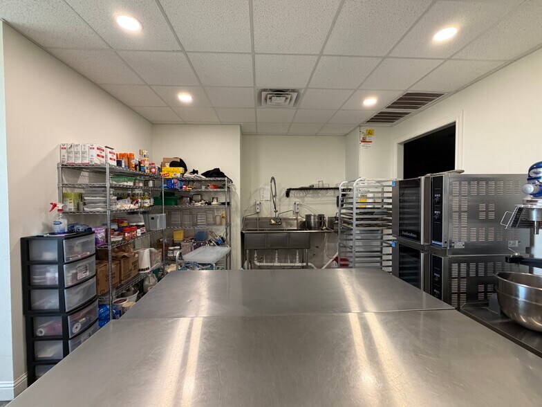 More Photos Of 6009 FM 307, Midland Storefront For Lease
