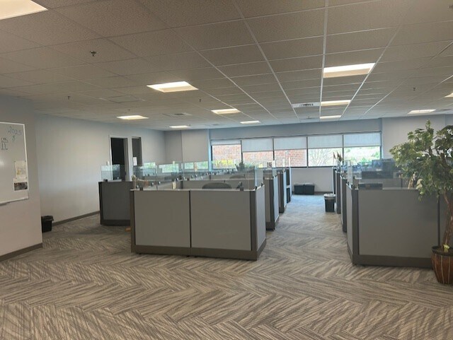 More Photos Of 25 Braintree Hill Office Park, Braintree Office For Lease