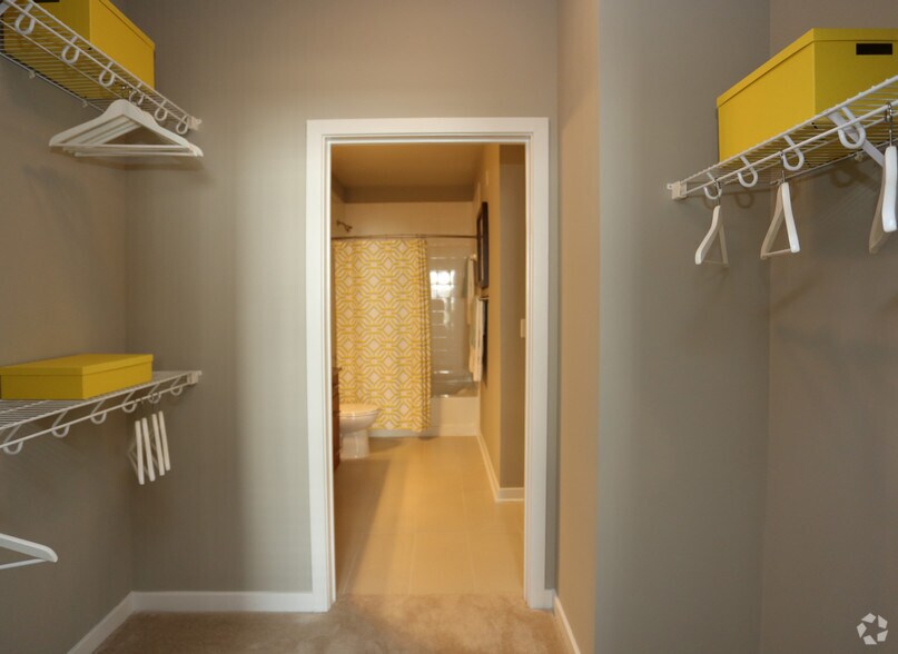 More Photos Of 101 N Wolfe St, Baltimore Apartments For Lease