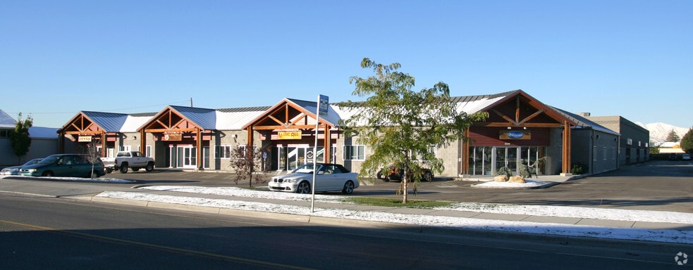 More Photos Of 3530-3560 S Main St, Salt Lake City Showroom For Lease