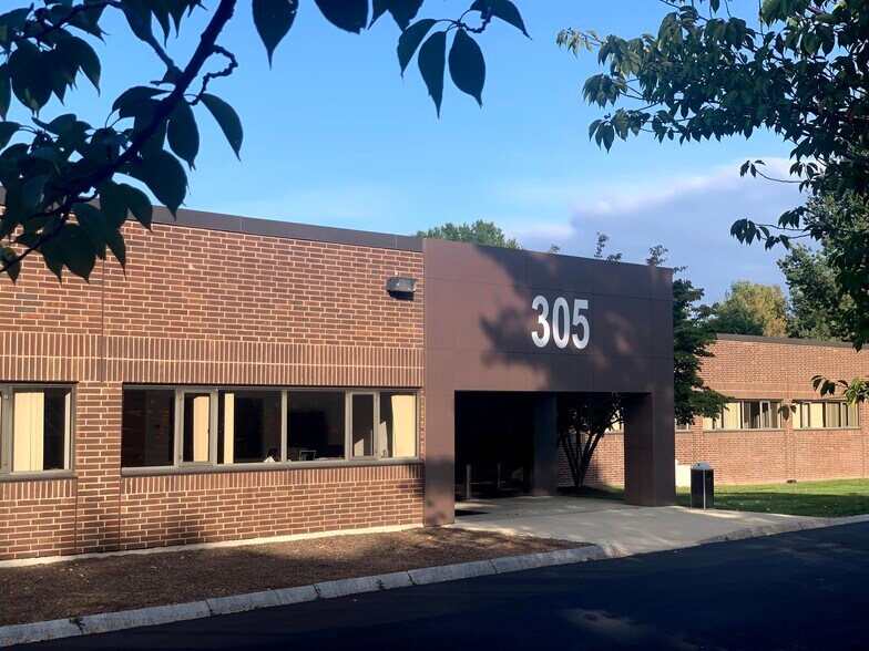 More Photos Of 305 Foster St, Littleton Office For Lease