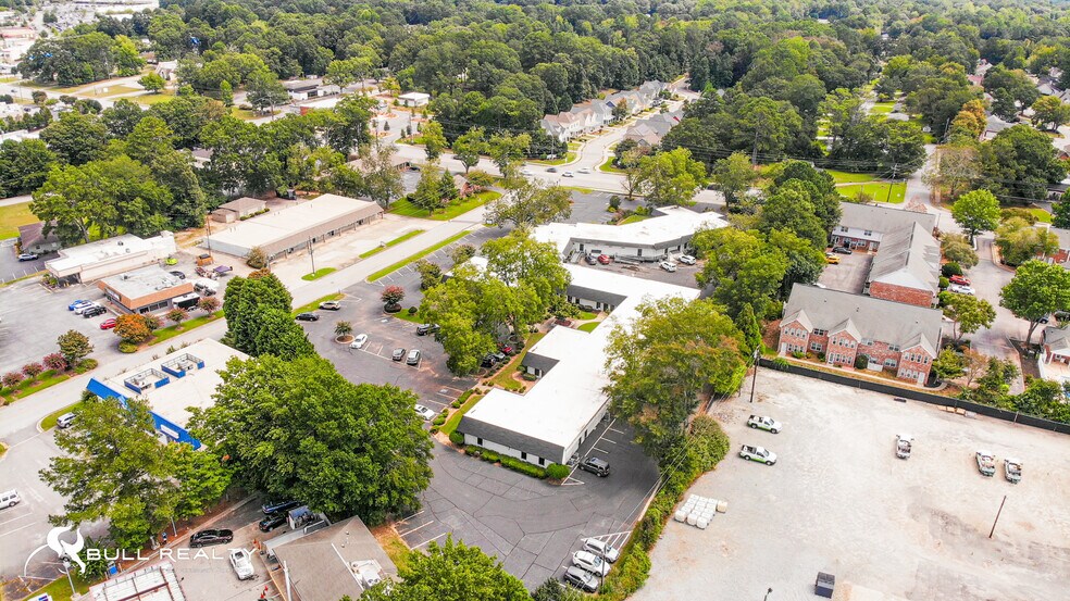 More Photos Of 98-128 N Park Dr, Fayetteville Medical For Lease