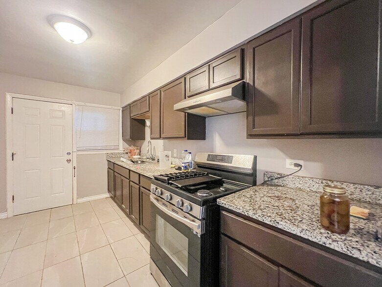 More Photos Of 8743-8747 S Beverly Ave, Chicago Apartments For Sale