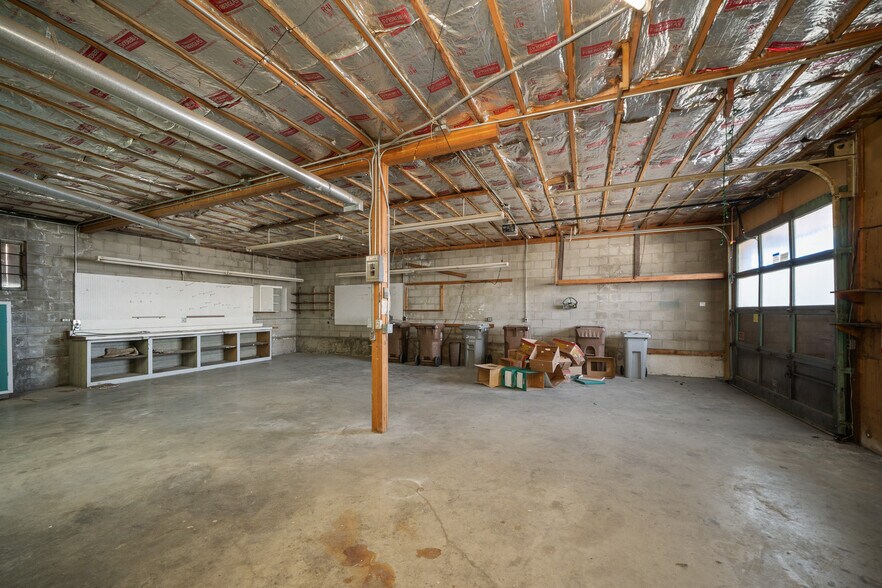 More Photos Of 1211 W Northwest Blvd, Spokane General Retail For Sale