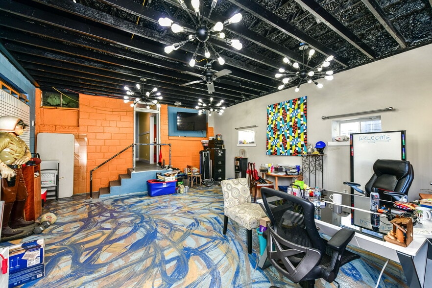 More Photos Of 2421 Central Ave, Indianapolis Office For Sale