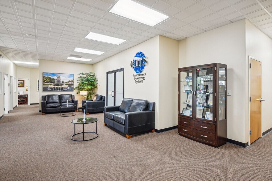 More Photos Of 3864 Leeds Ave, North Charleston Light Manufacturing For Sale
