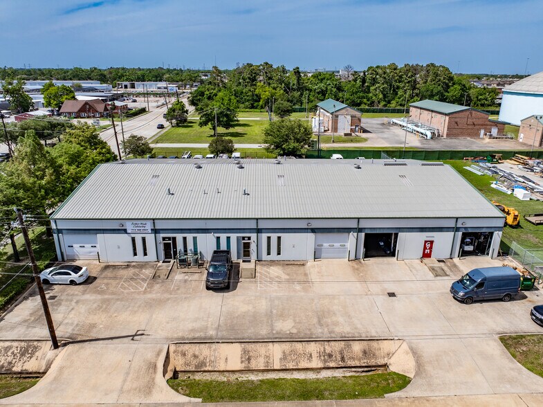 More Photos Of 1440 Brittmoore Rd, Houston Storefront For Lease