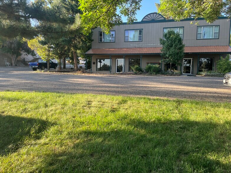 More Photos Of 4221 W Eisenhower Blvd, Loveland General Retail For Lease