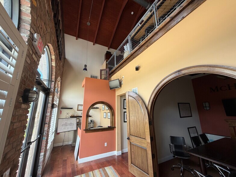 More Photos Of 11338 Bonita Beach Rd, Bonita Springs Loft Creative Space For Sale