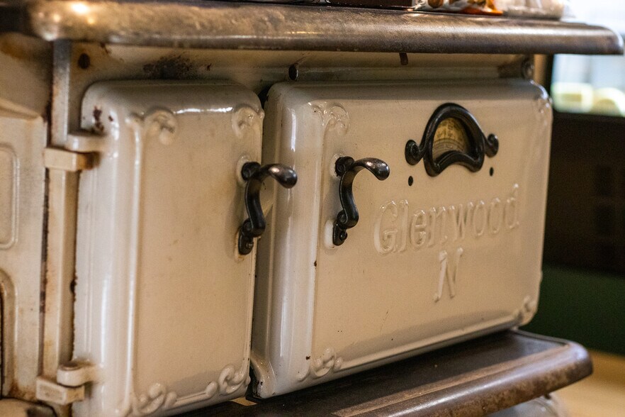 More Photos Of 1364 County Highway 12 rd, Mount Vision Storefront For Sale