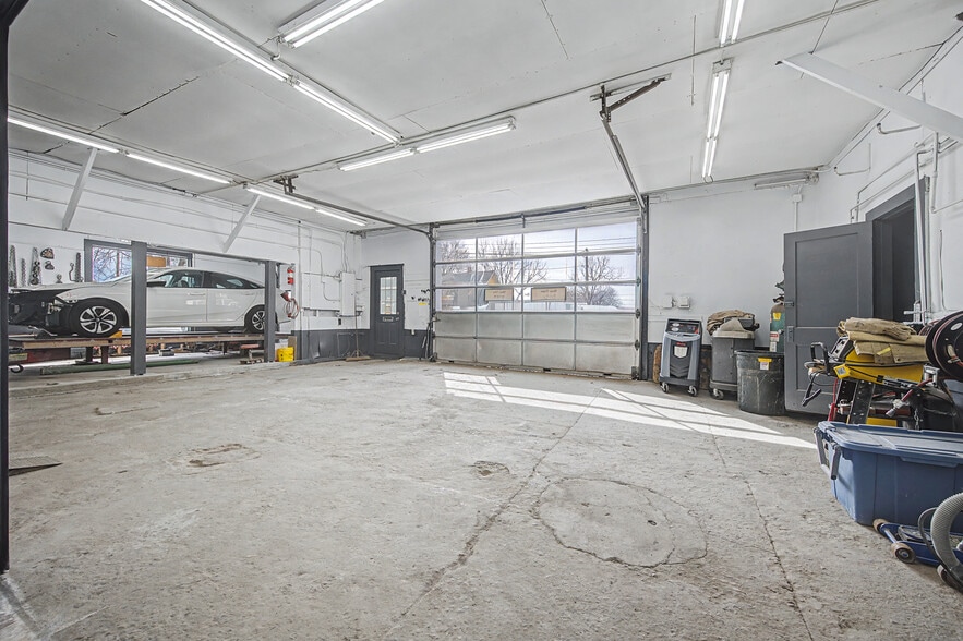 More Photos Of 298 Village St, Medway Warehouse For Sale